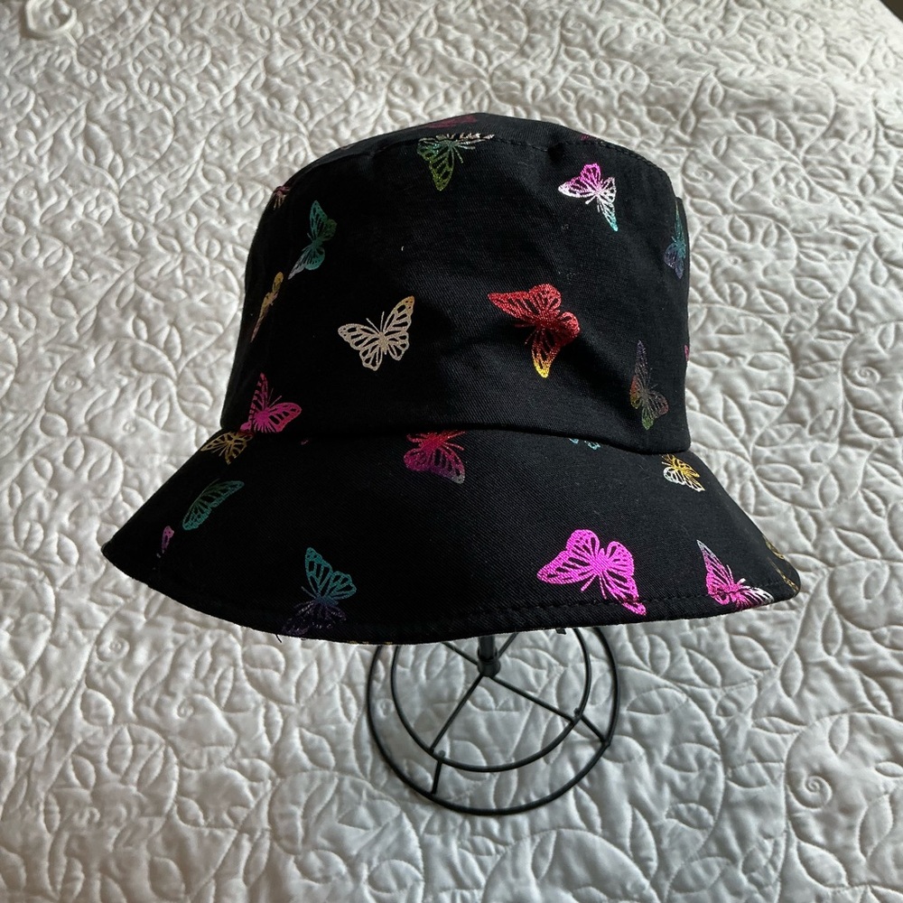 Papillon Bucket Hat , black with colorful butterflies.